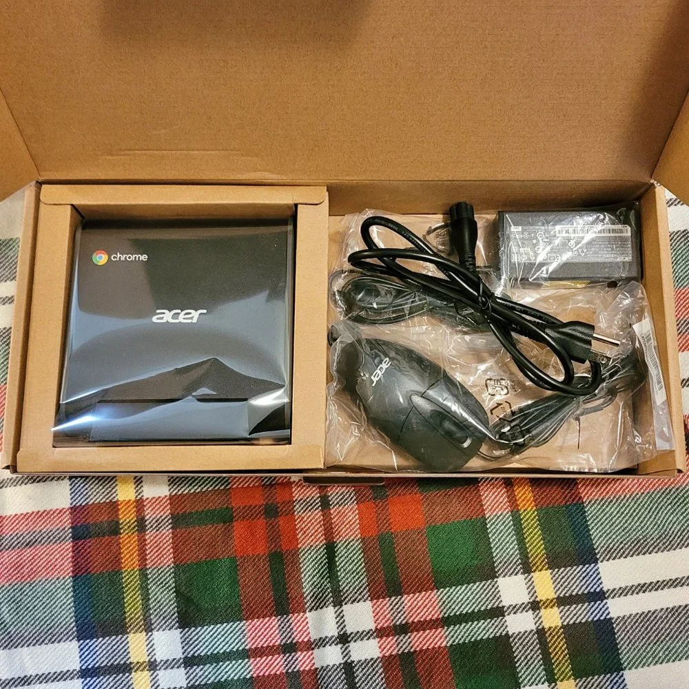 Acer Chromebox 1.8 Celeron 128GB M.2SSD/4GB DDR4/W-Fi 5, EUC (CXI3-UA91)